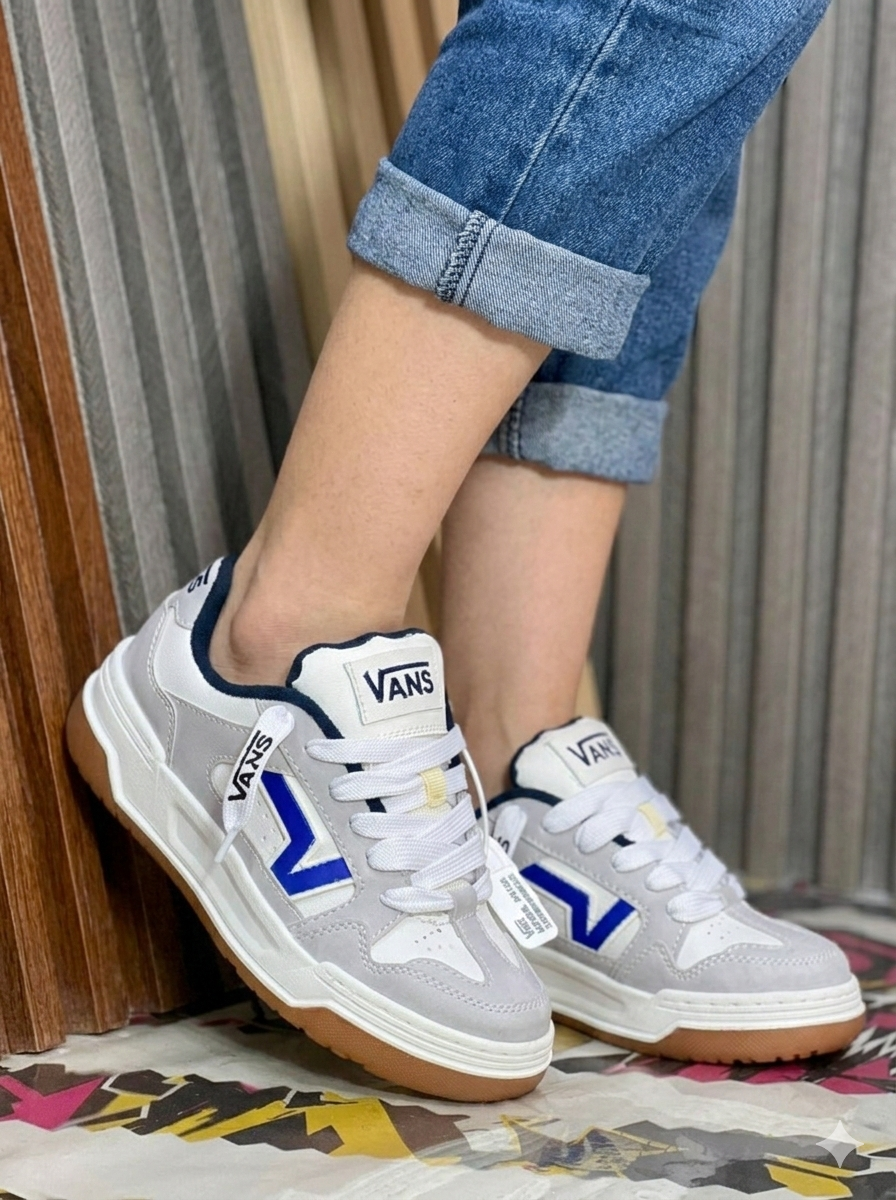 vans upland snearker