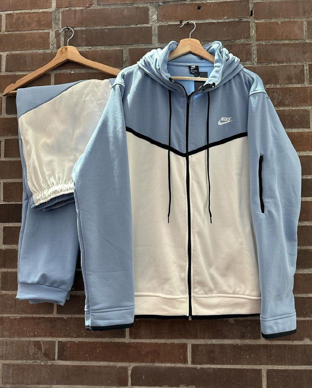 Conjunto Nike Tech