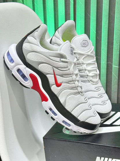 REF: 154 NIKE TN