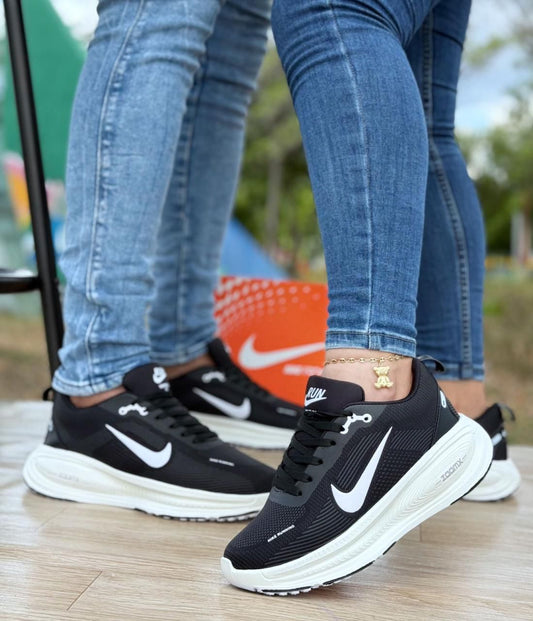 Tenis Nike Vomero Plus 18 Unisex
