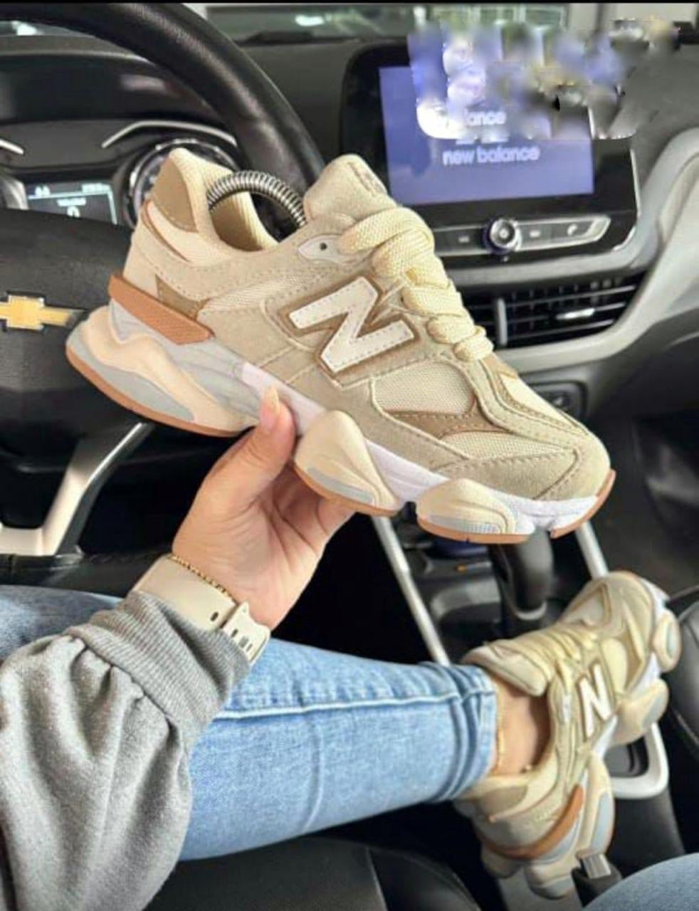 New balance 9060