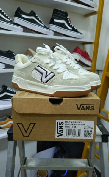vans upland snearker