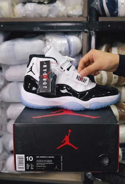 Jordan Retro 11 Space Jam