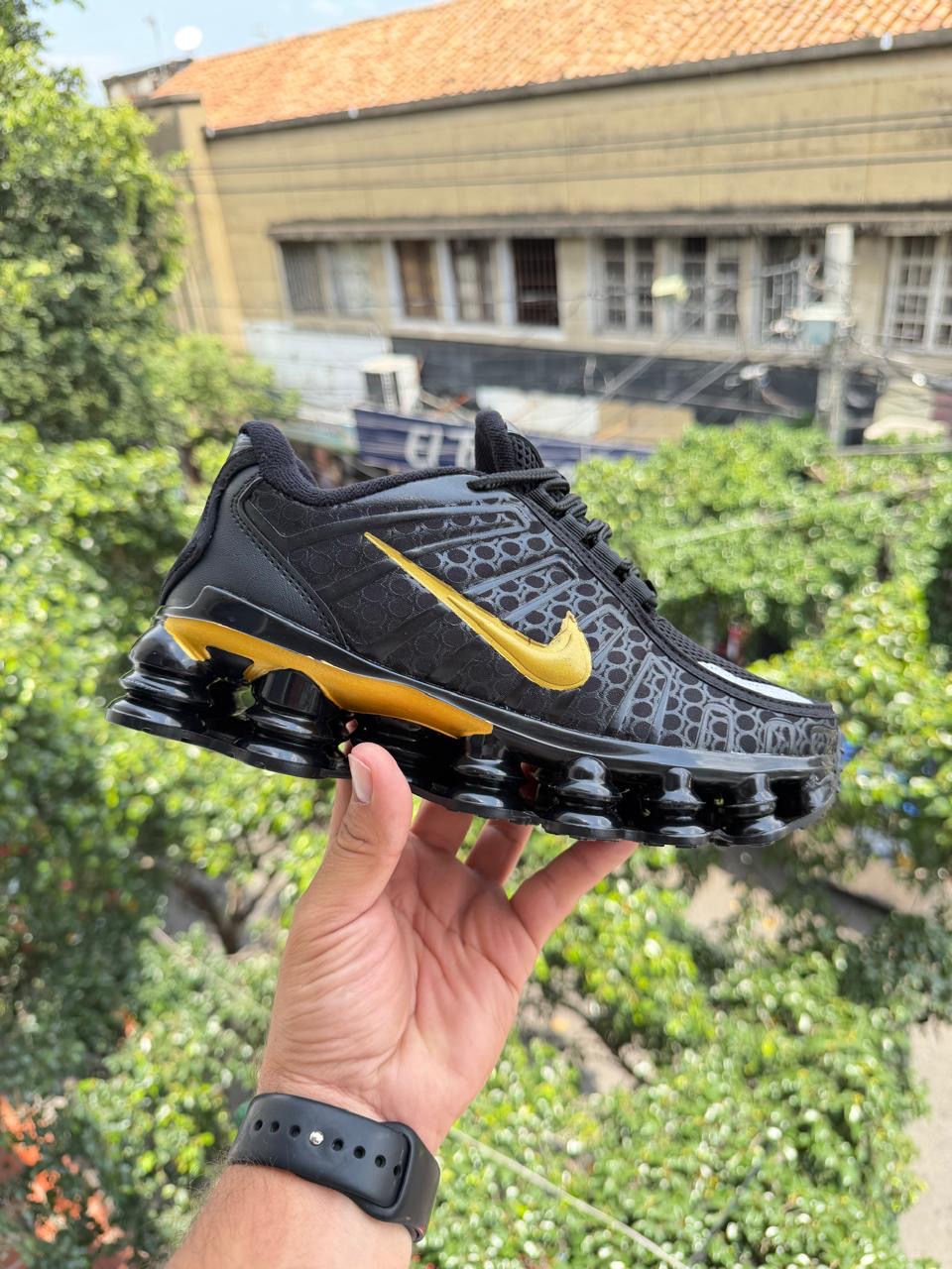 Nike shox dama y caballero