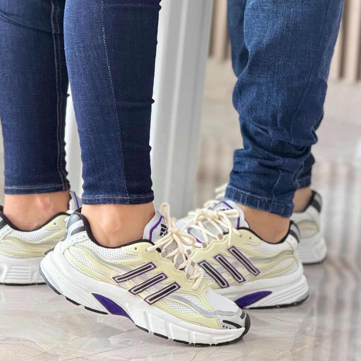 Adidas dama y caballero Lifestyle
