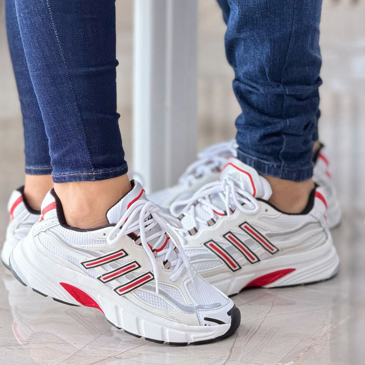 Adidas dama y caballero Lifestyle