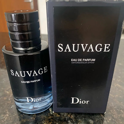 KIT 118 (2 PERFUMES + AFEITADORA BUDA)